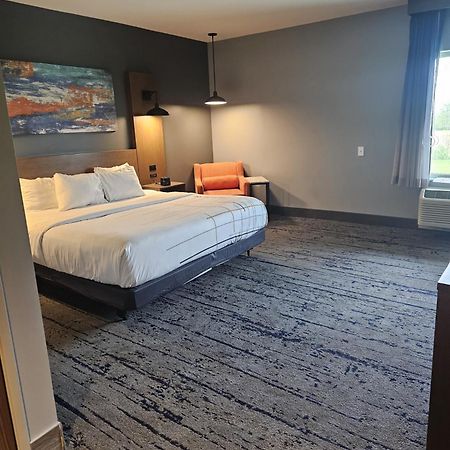 La Quinta Inn & Suites By Wyndham Bardstown Exteriér fotografie
