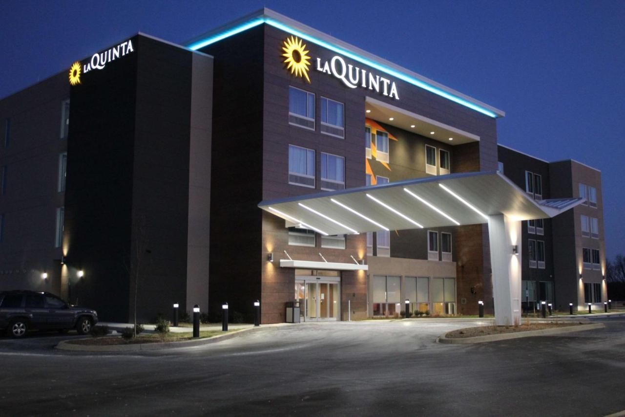 La Quinta Inn & Suites By Wyndham Bardstown Exteriér fotografie